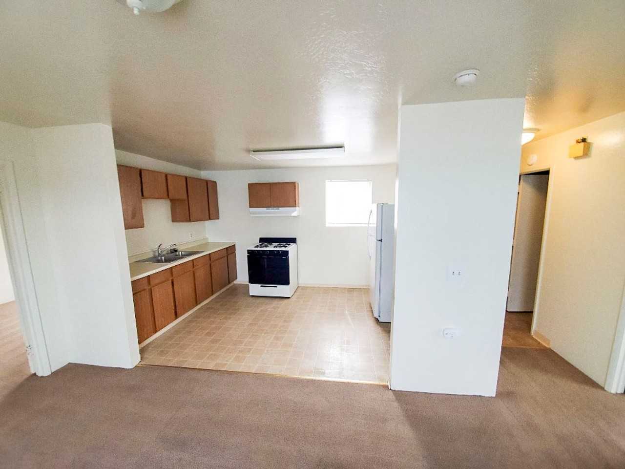 1213 6th - Photo 3 of 14