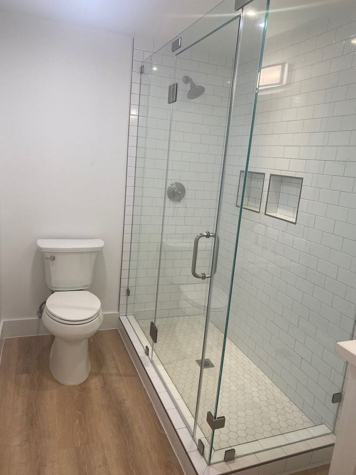 921 Marine Dr #121 - Photo 5 of 16