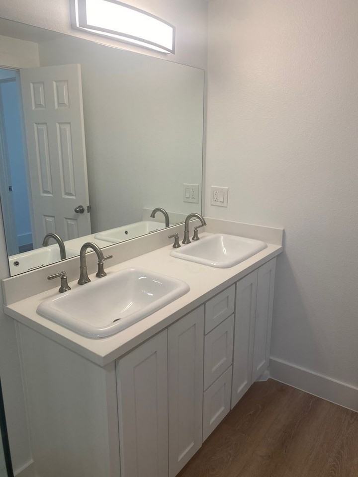 921 Marine Dr #121 - Photo 6 of 16