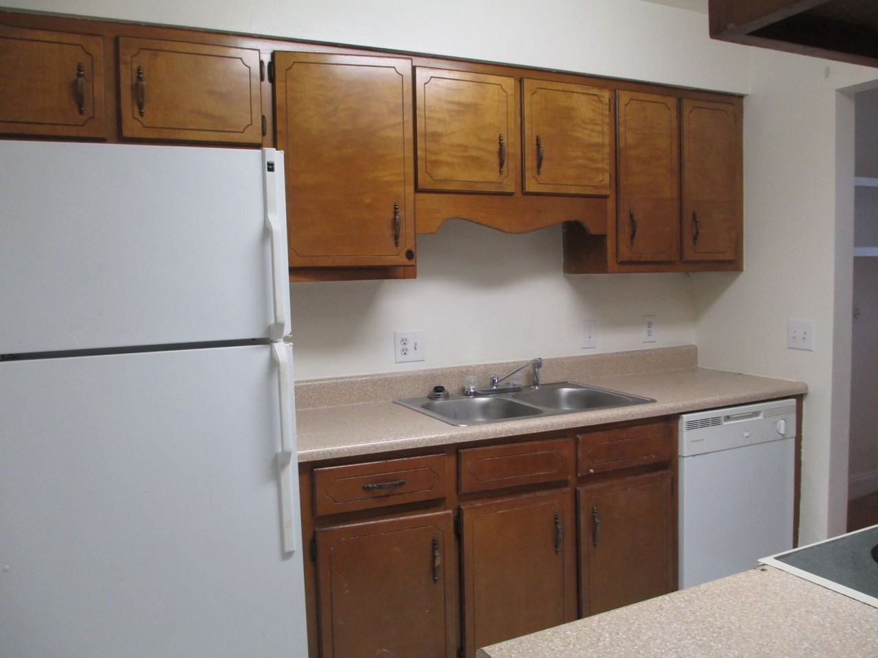1512 Kraft Ave - Photo 2 of 15