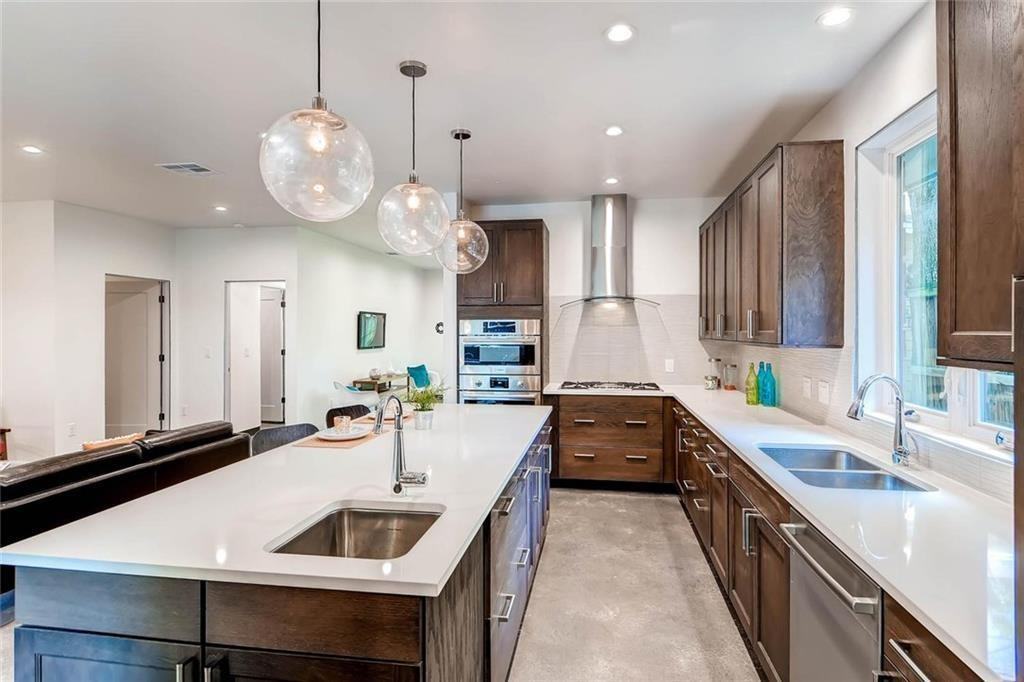 5605 William Holland Avenue - Photo 2 of 25