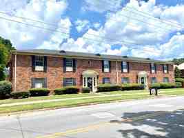 featured image of 317 E 8th St Sw