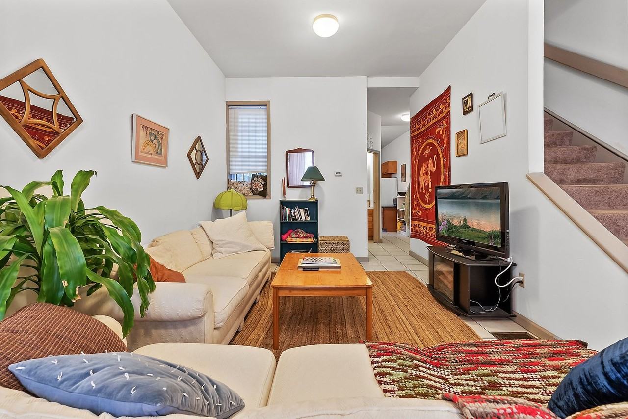 2144 N Carlisle St - Photo 2 of 48