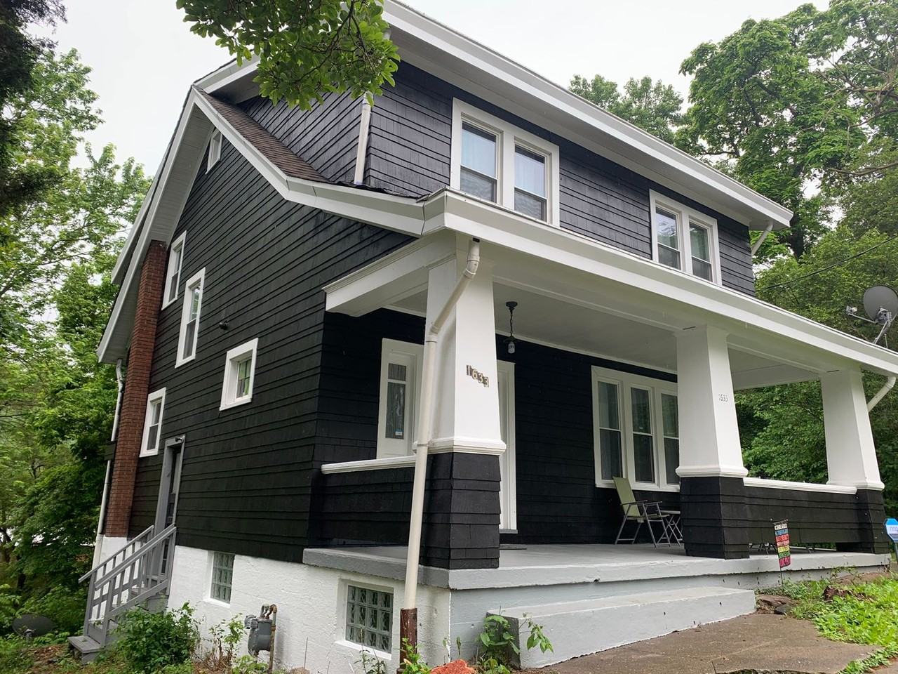 1633 Sutter Ave - Photo 2 of 30