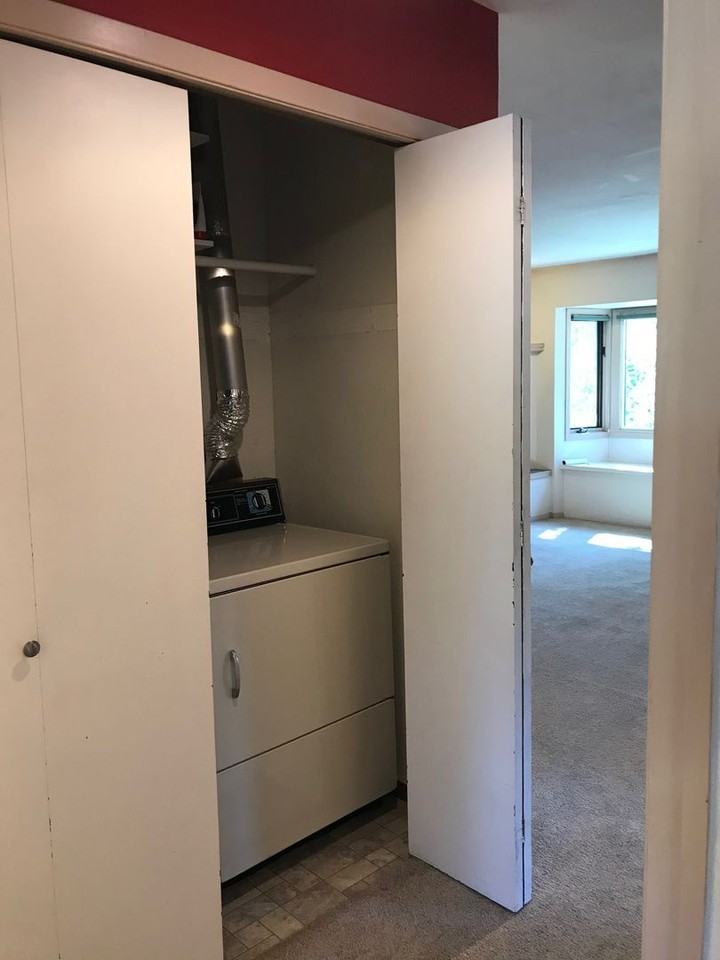 226 S 18th Ave - Photo 6 of 9