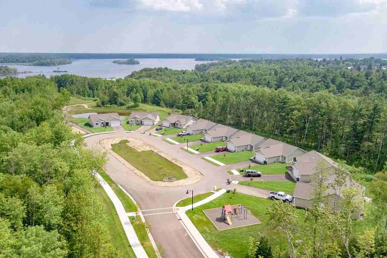 9022 Zimmerly Ave - Photo 3 of 6