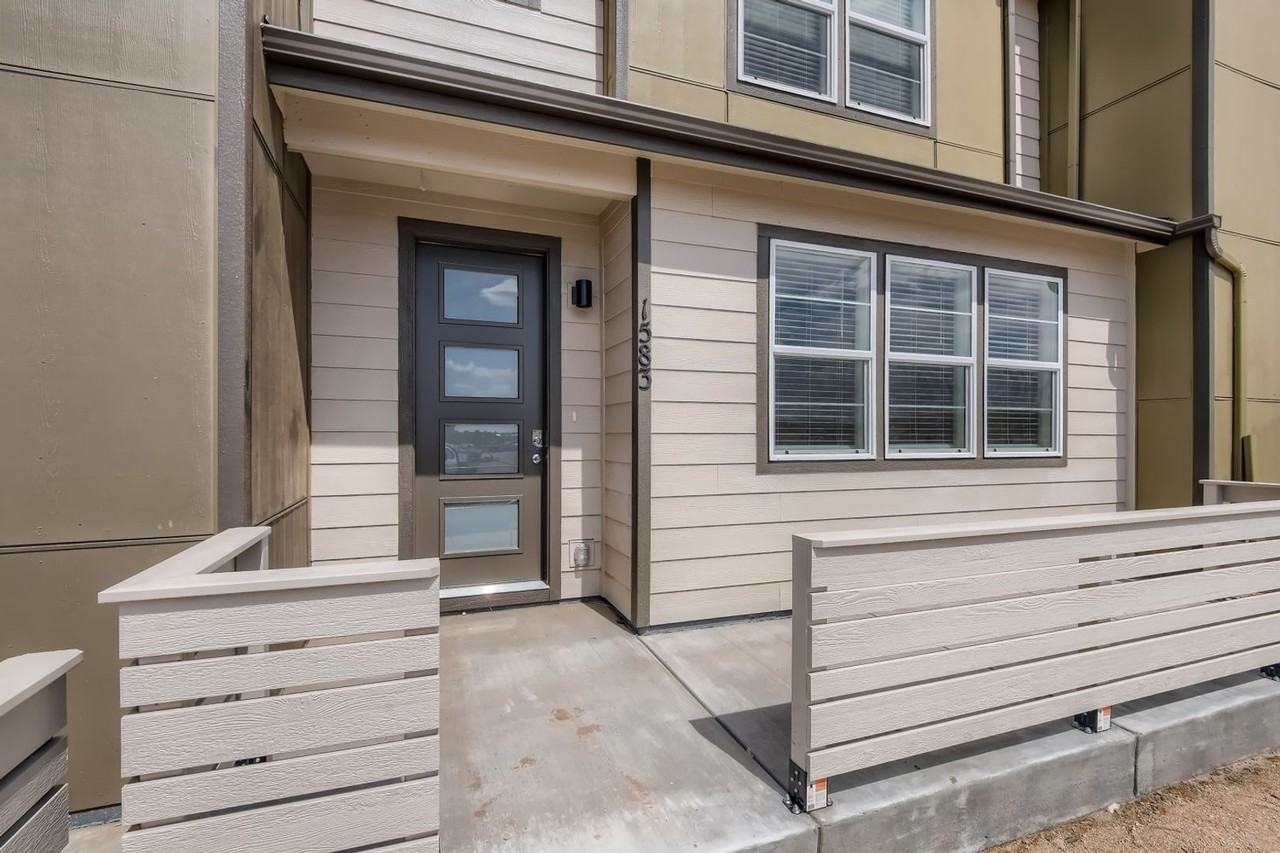 1583 Rose Quartz Hts - Photo 2 of 28