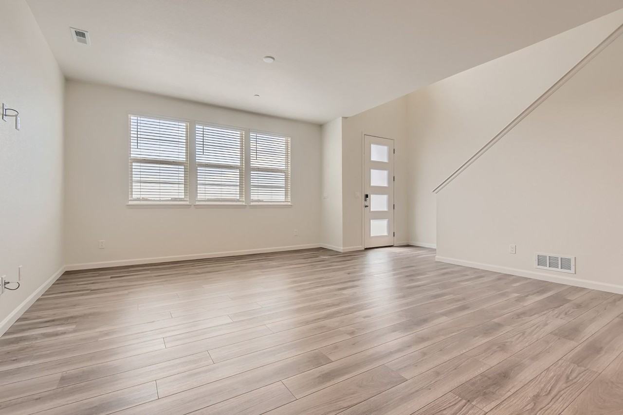 1583 Rose Quartz Hts - Photo 5 of 28