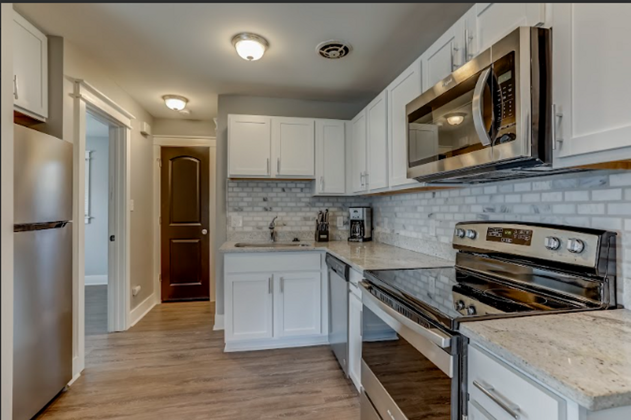 4401 Crooks Rd - Photo 3 of 12