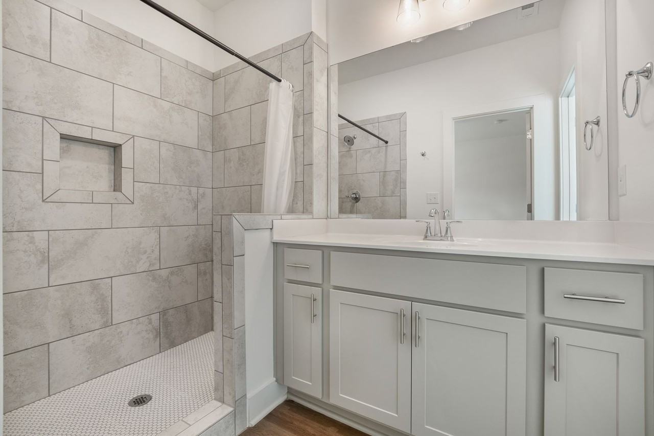 4267 Brevard Blvd - Photo 5 of 28