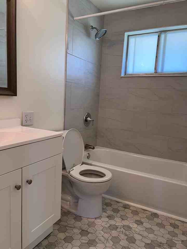 6163 Holland St - Photo 5 of 12