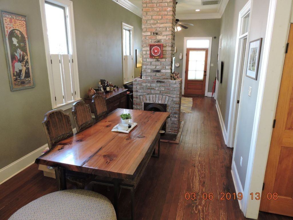 636 Napoleon St - Photo 3 of 10