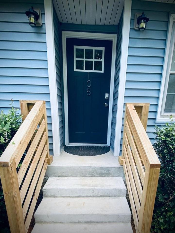 105 Carter St - Photo 2 of 18