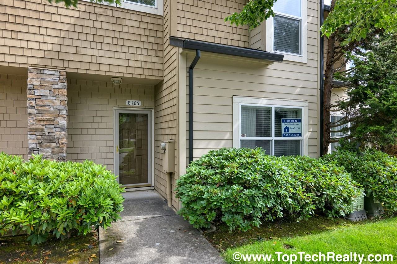 8165 Ne Wilkins St - Photo 2 of 26