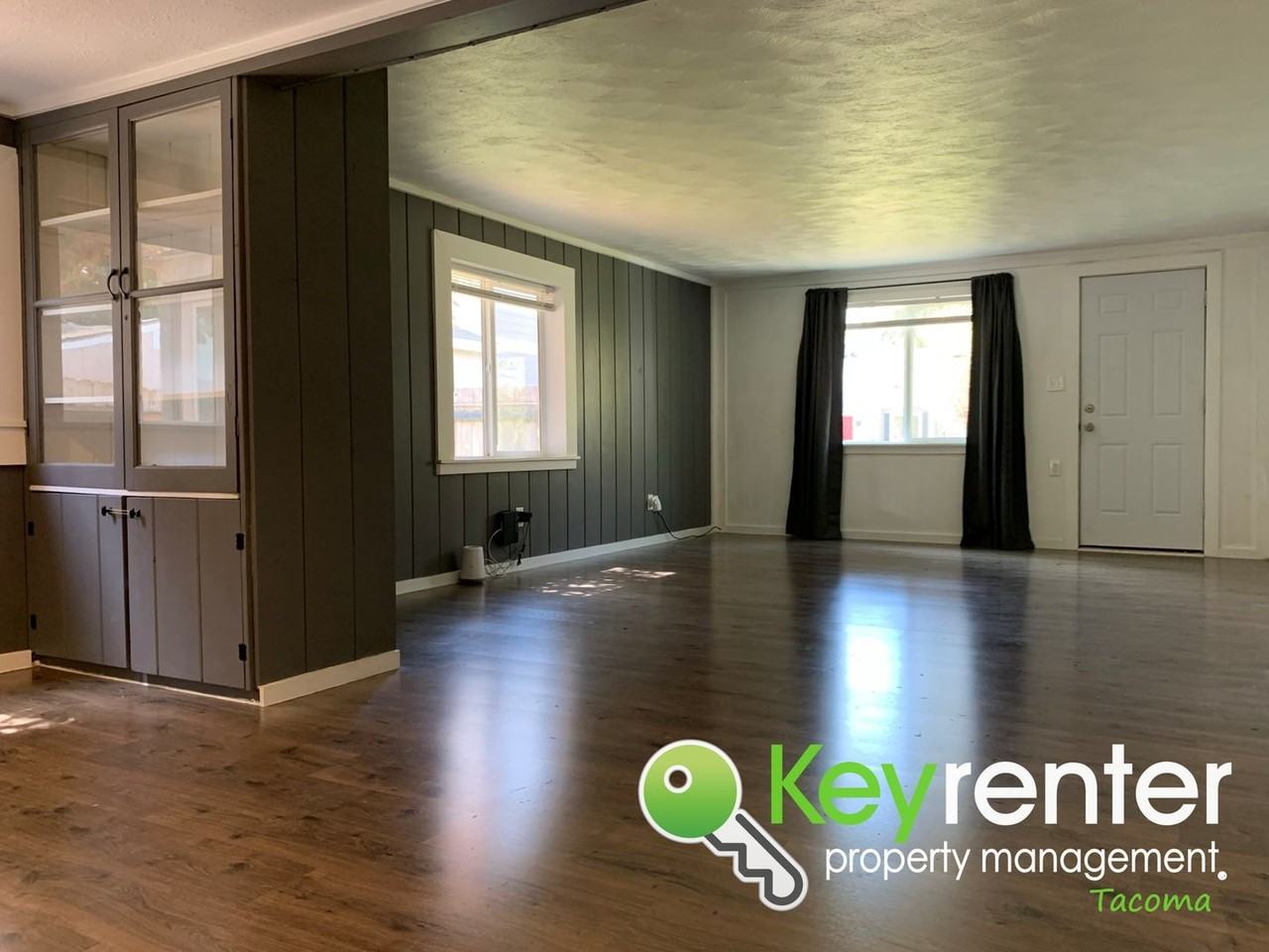 213 Berkeley Ave - Photo 3 of 25