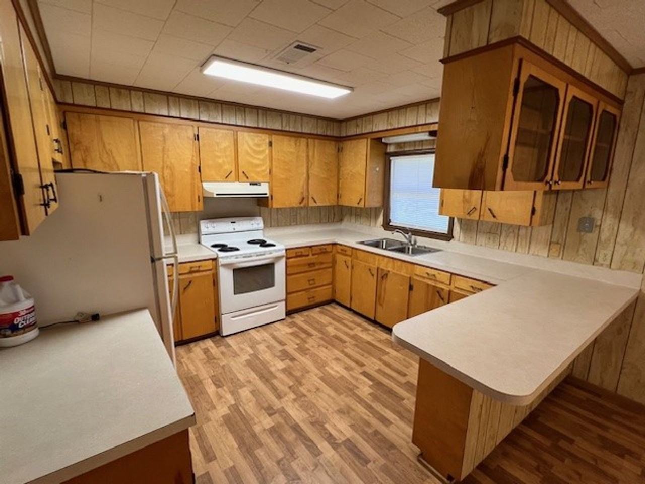 5918 Perry Ln - Photo 4 of 17