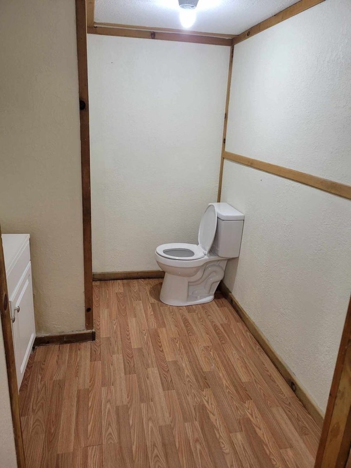 249 Weaver St - Photo 6 of 7