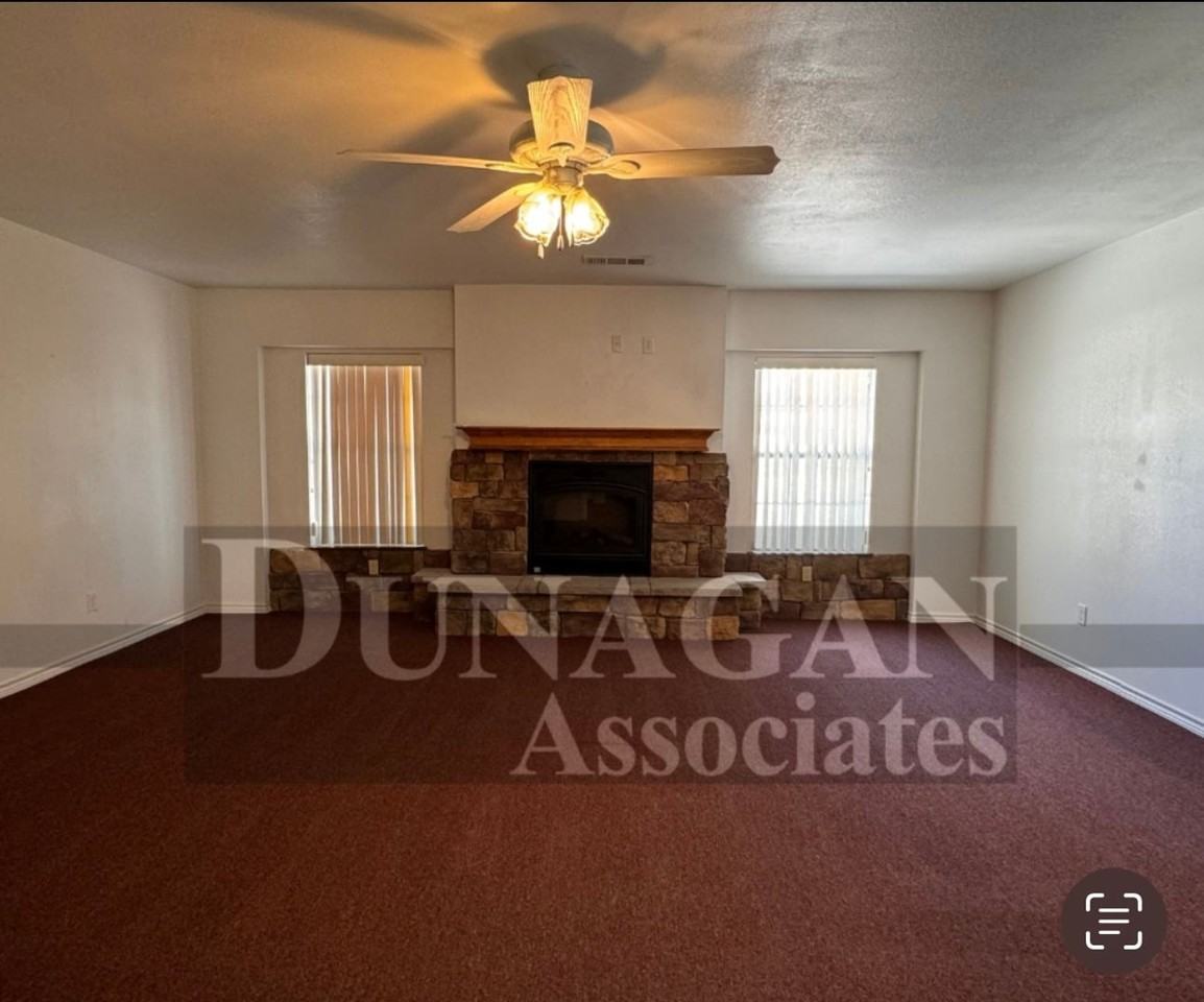 2510 Tulip St - Photo 2 of 12