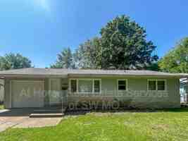 featured image of 1502 E Berkeley St