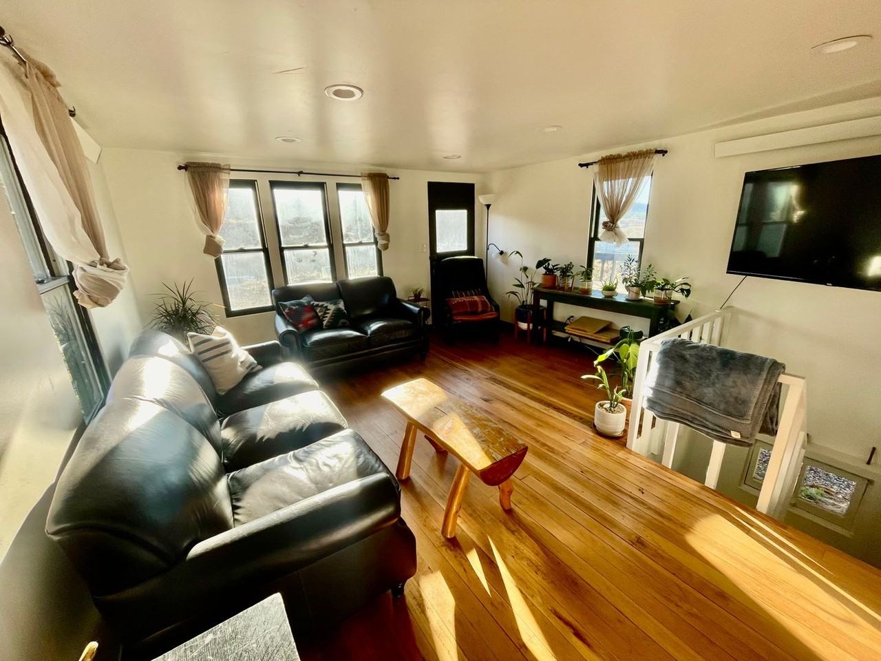 487 N Main St - Photo 2 of 24
