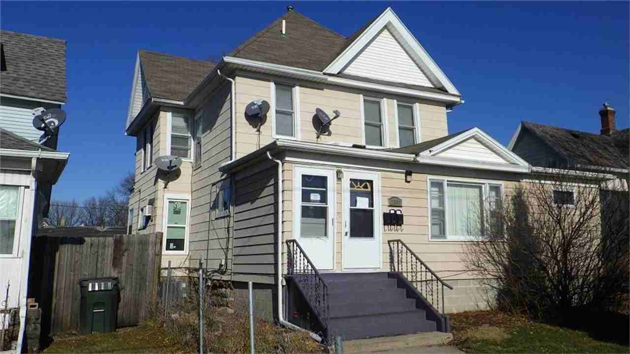 1320 1st Ave North - Photo 2 of 6