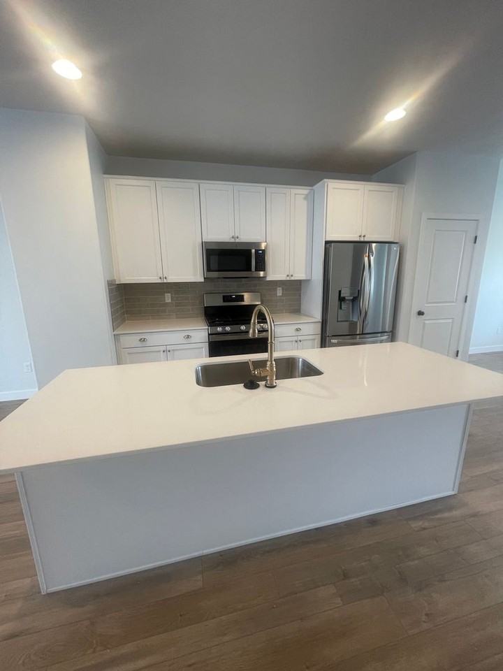 15071 S Reins Way - Photo 2 of 21