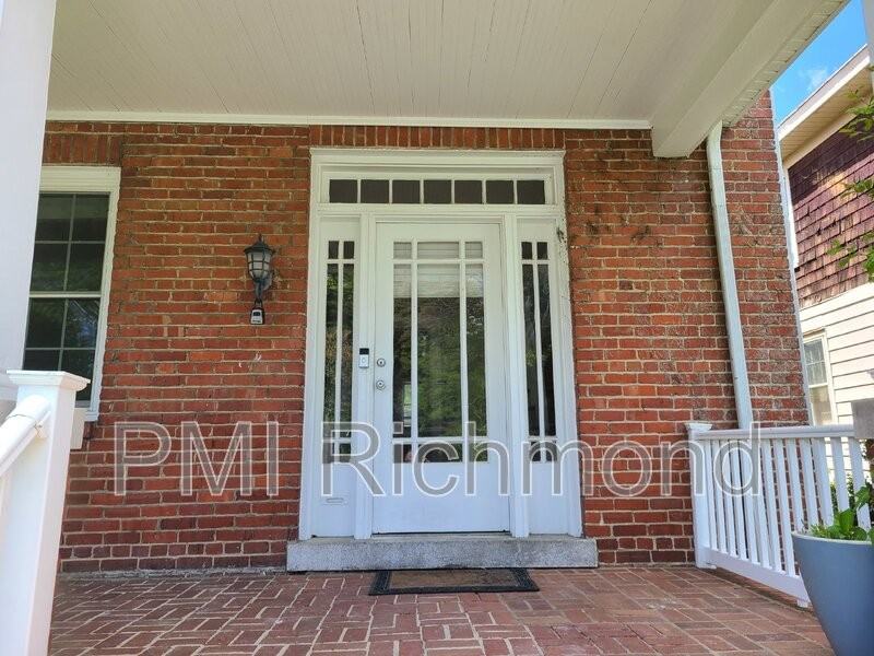 2616 Seminary Ave - Photo 2 of 18