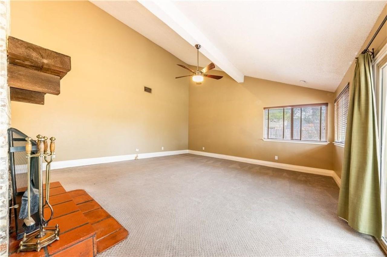 4006 Burr Oak Ln - Photo 6 of 36