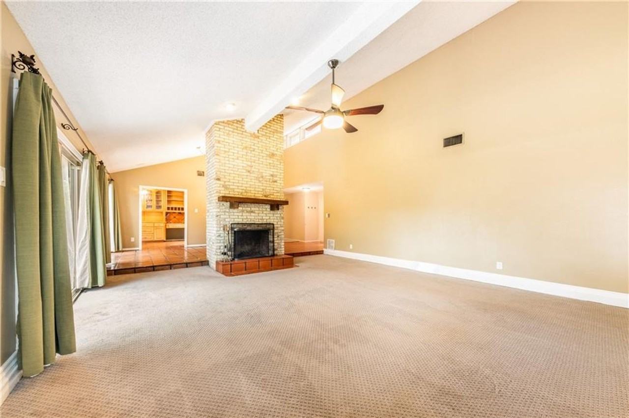 4006 Burr Oak Ln - Photo 7 of 36