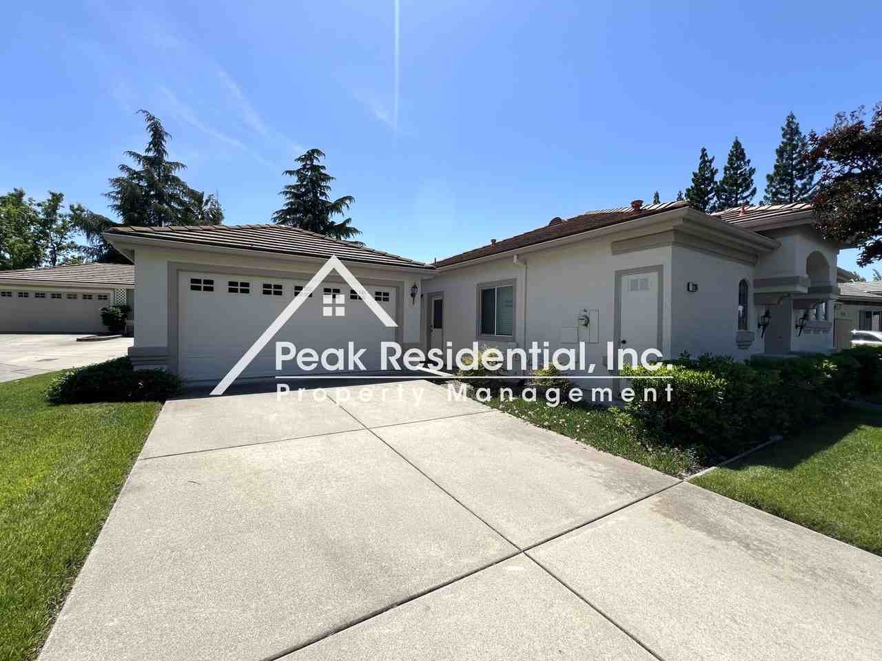 1205 Albrighton Dr - Photo 2 of 16