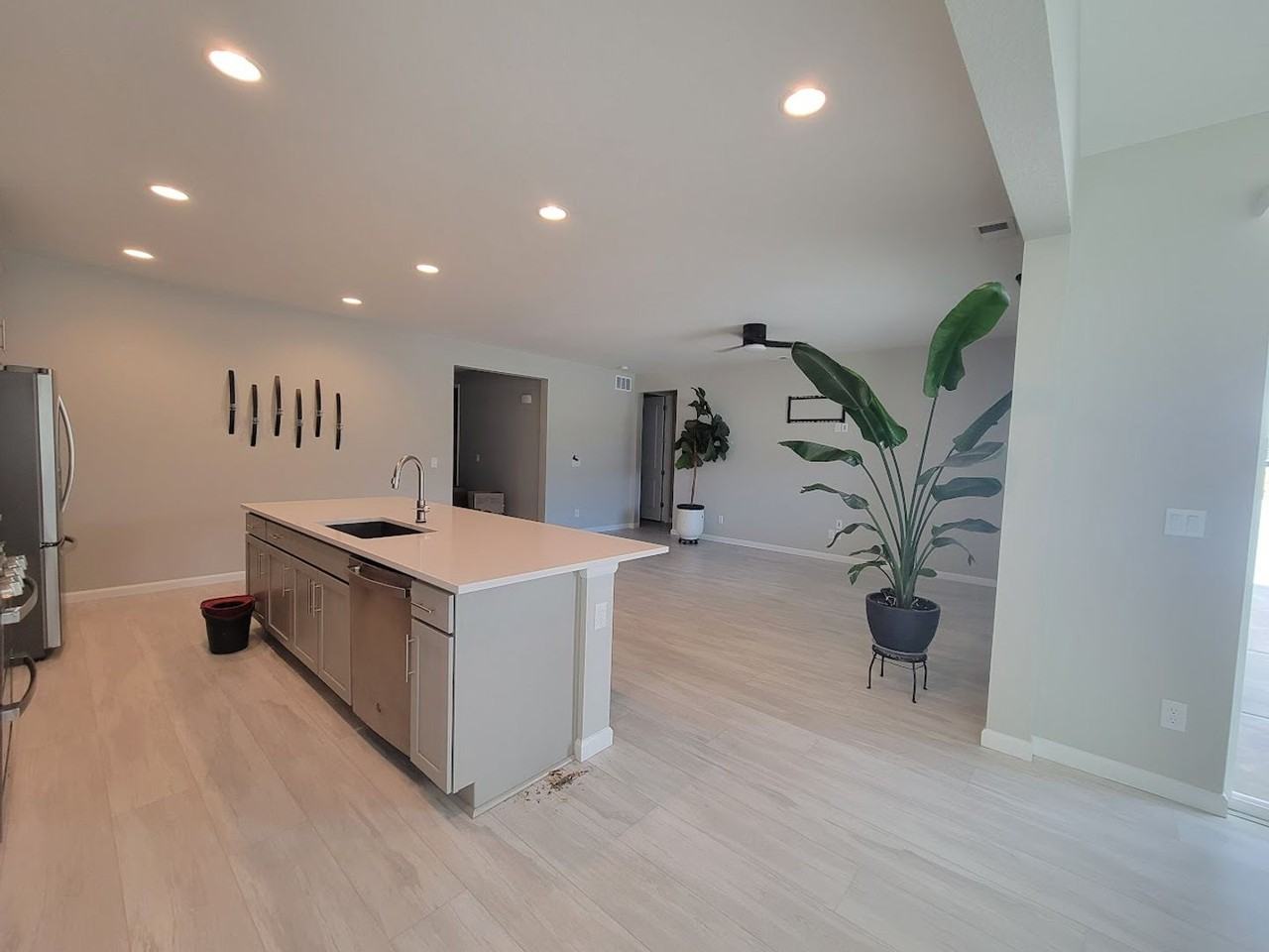 2322 Sunrise Ln - Photo 2 of 18
