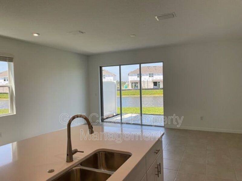 5764 Haven Ter - Photo 7 of 27