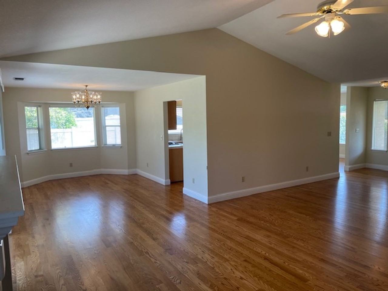 2095 Quartz Way - Photo 3 of 24