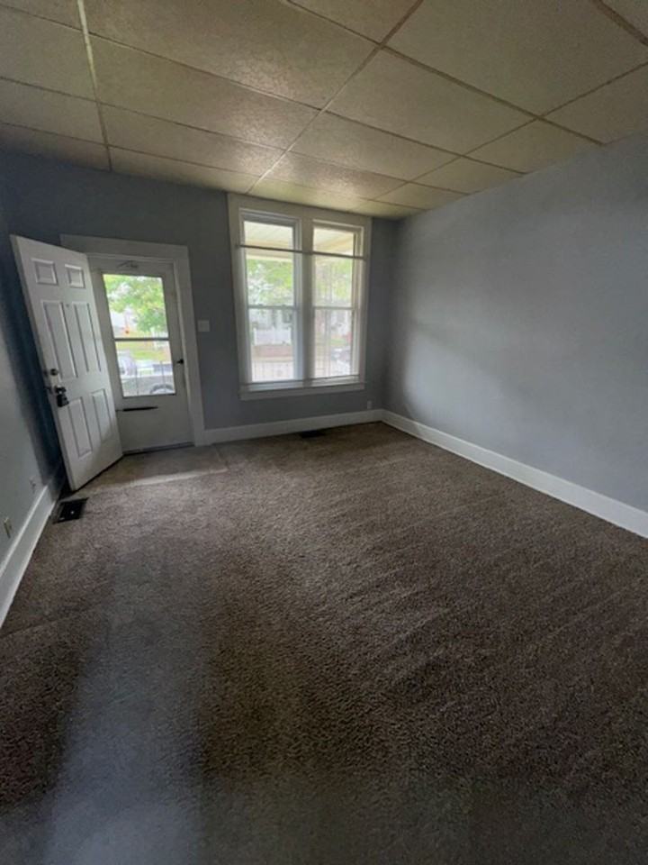 1912 W Michigan St - Photo 2 of 7