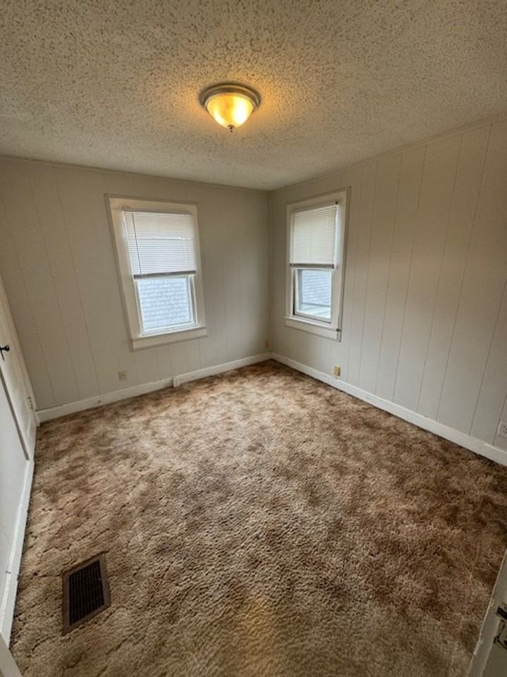 1912 W Michigan St - Photo 3 of 7