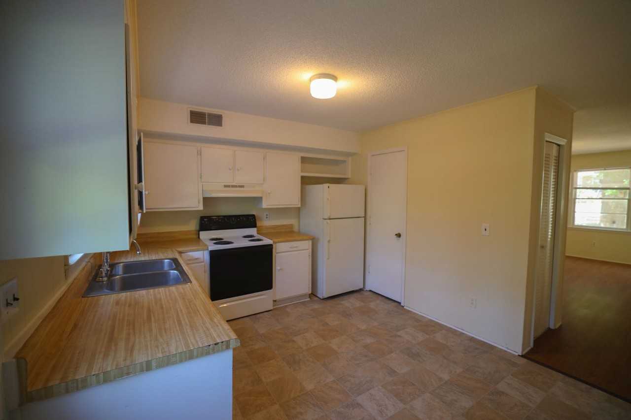 224 Charleston Ave - Photo 7 of 18