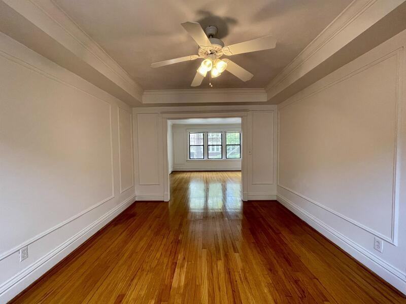 6333 S Rosebury Ave - Photo 7 of 33