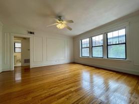 6323 S Rosebury Ave #3E - Photo 1 of 1