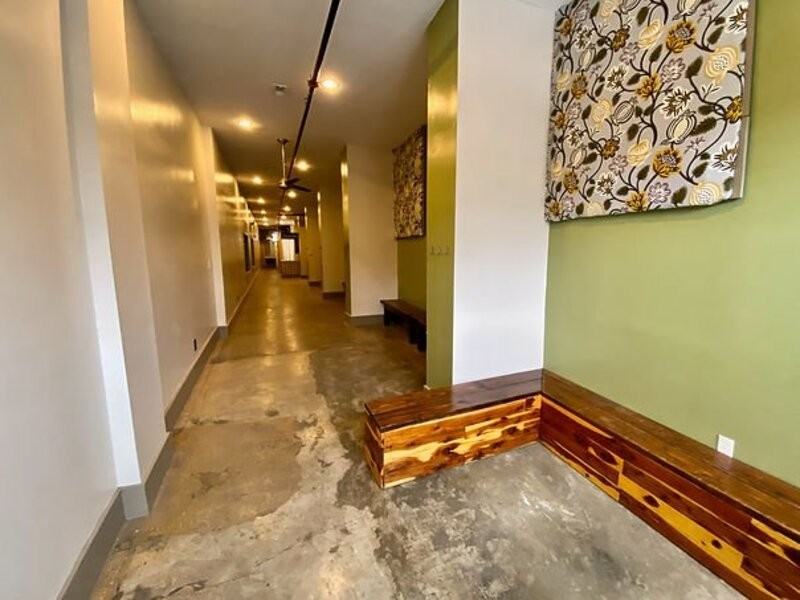 2710 Cherokee St - Photo 4 of 14