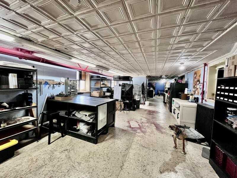 3411 California Ave - Photo 4 of 15