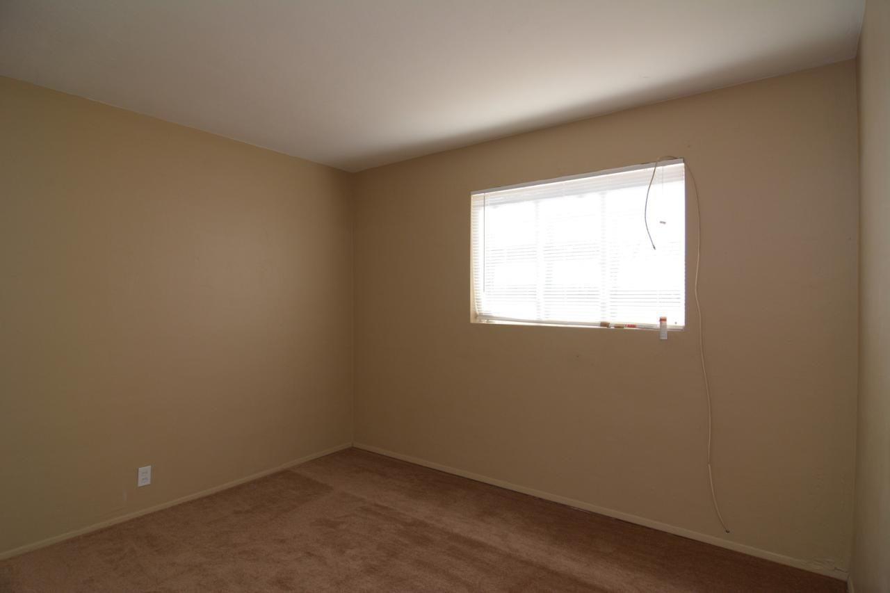 5610 East 36th Street - Photo 3 of 5