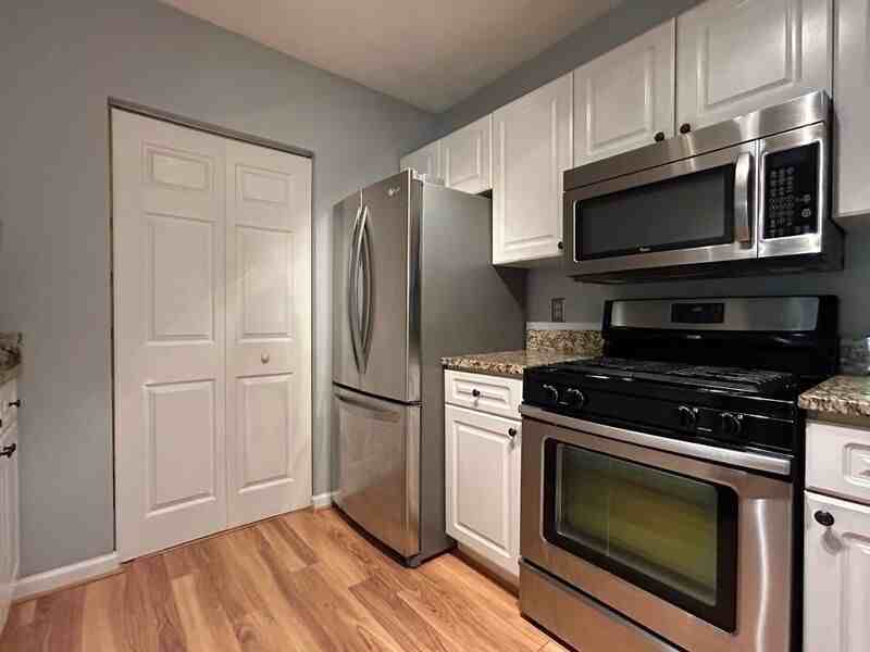 20271 Beechwood Ter #101 - Photo 3 of 38