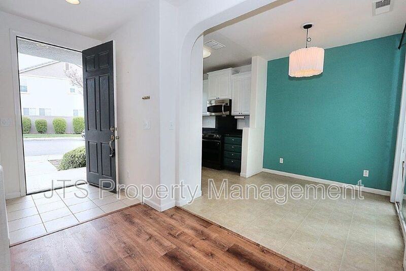 10921 Oakham Dr - Photo 5 of 38
