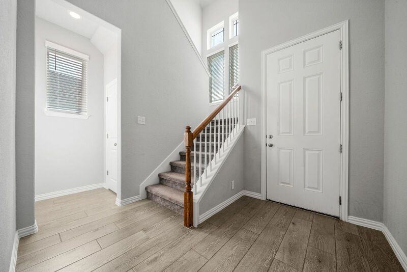 1525 Spechts Rnch - Photo 5 of 32