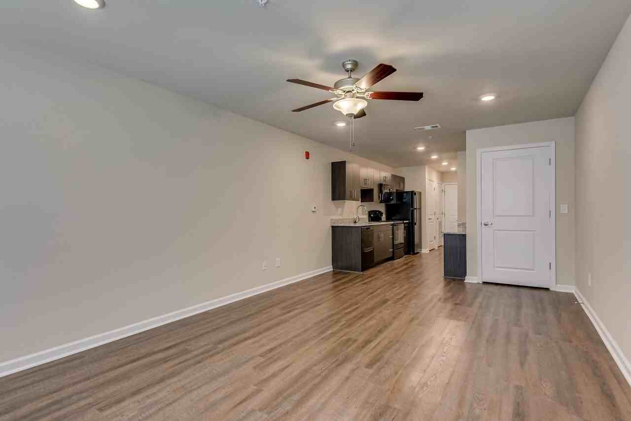 Woodberry Apartments - Photo 7 of 49