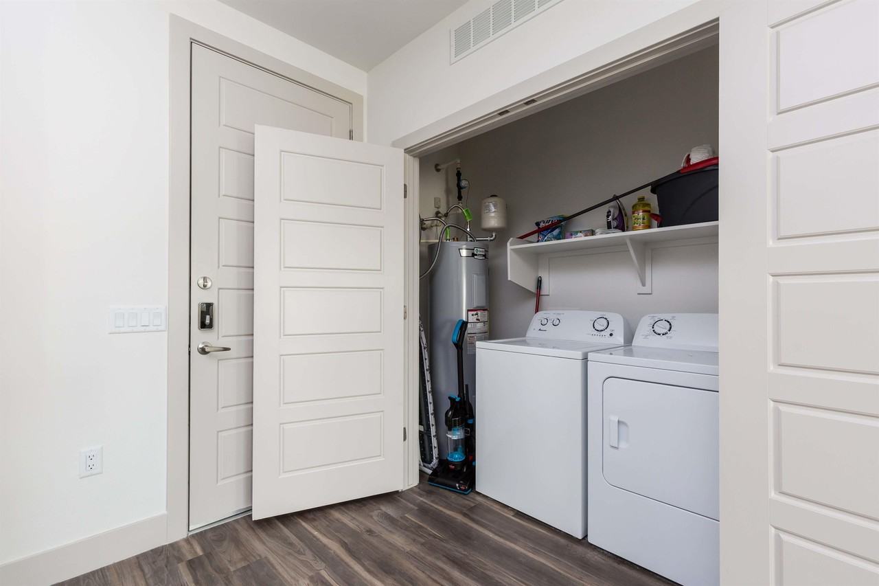 2222 West Frye Road Unit 4061 - Photo 3 of 9