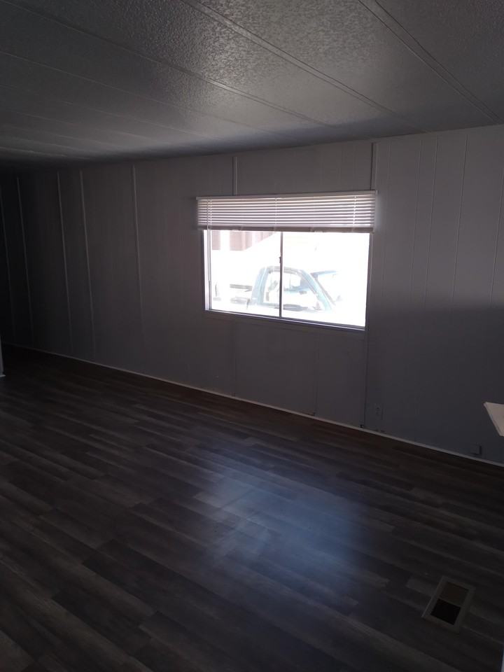 Central Avenue MHC - Photo 2 of 19