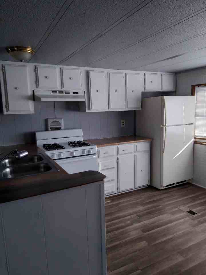 Central Avenue MHC - Photo 4 of 19