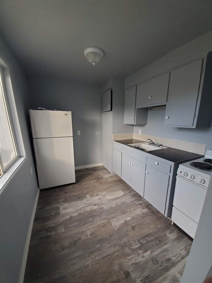 305 West Main Street - Photo 7 of 20