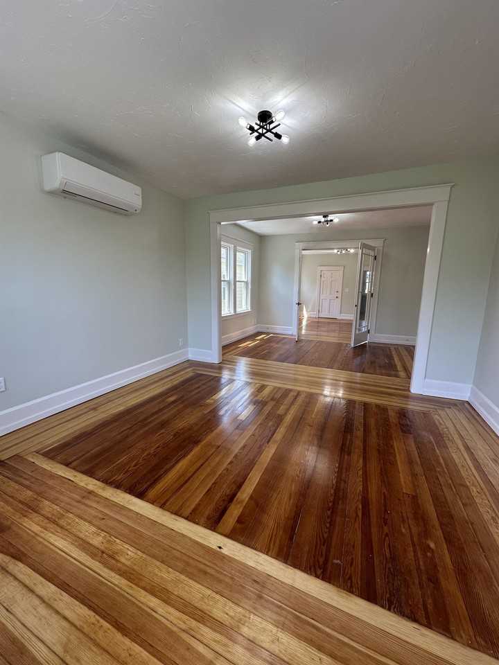 37 Vernon Street - Photo 3 of 10